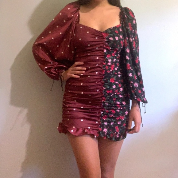 For Love & Lemons Cher Ruched Polka Dot
Floral Sweetheart Mini Dress Size: XS - Picture 7 of 9